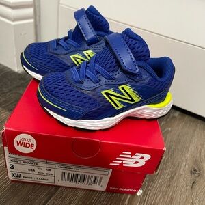 Brand new- New Balance sneakers size 3 baby